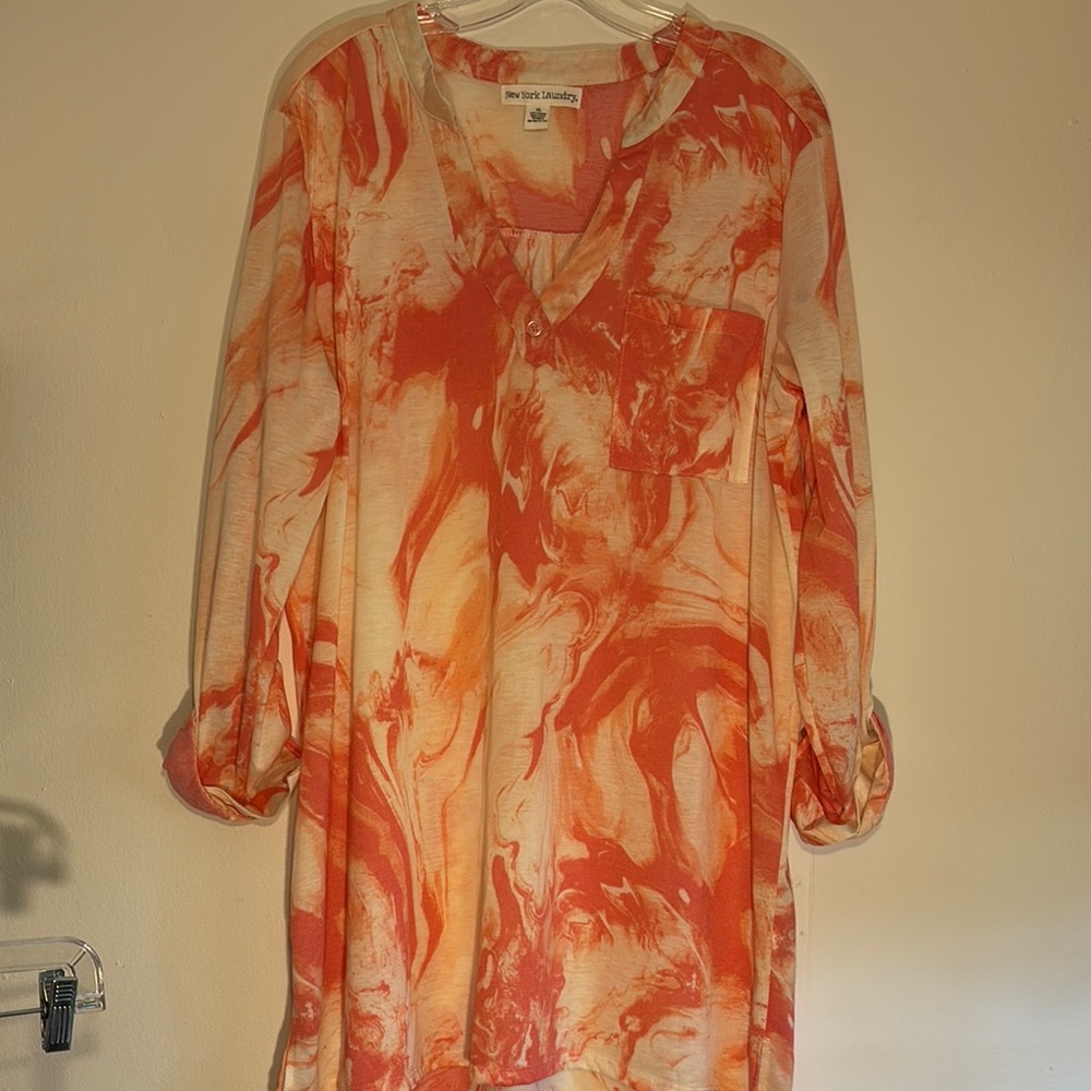 Women’s New York Laundry Coral and Cream Blouse Sz XL